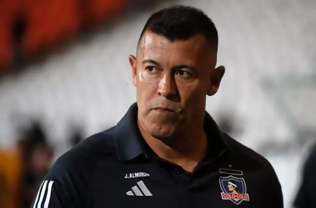 Jorge Almirón piensa en un fichaje más para Colo-Colo