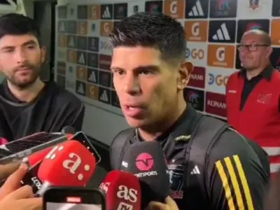 «No se veía nada»: Esteban Pavez golpeó la mesa y denunció dura complicación en el Estadio Santa Laura