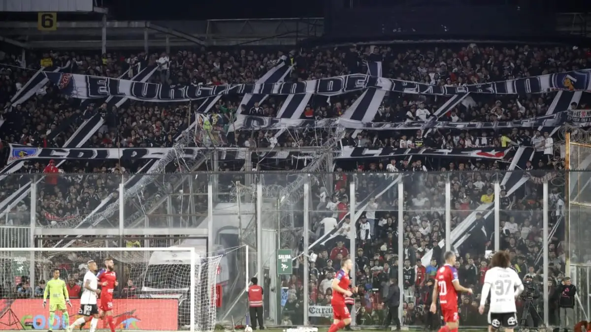Público de Colo-Colo vs Unión la Calera.