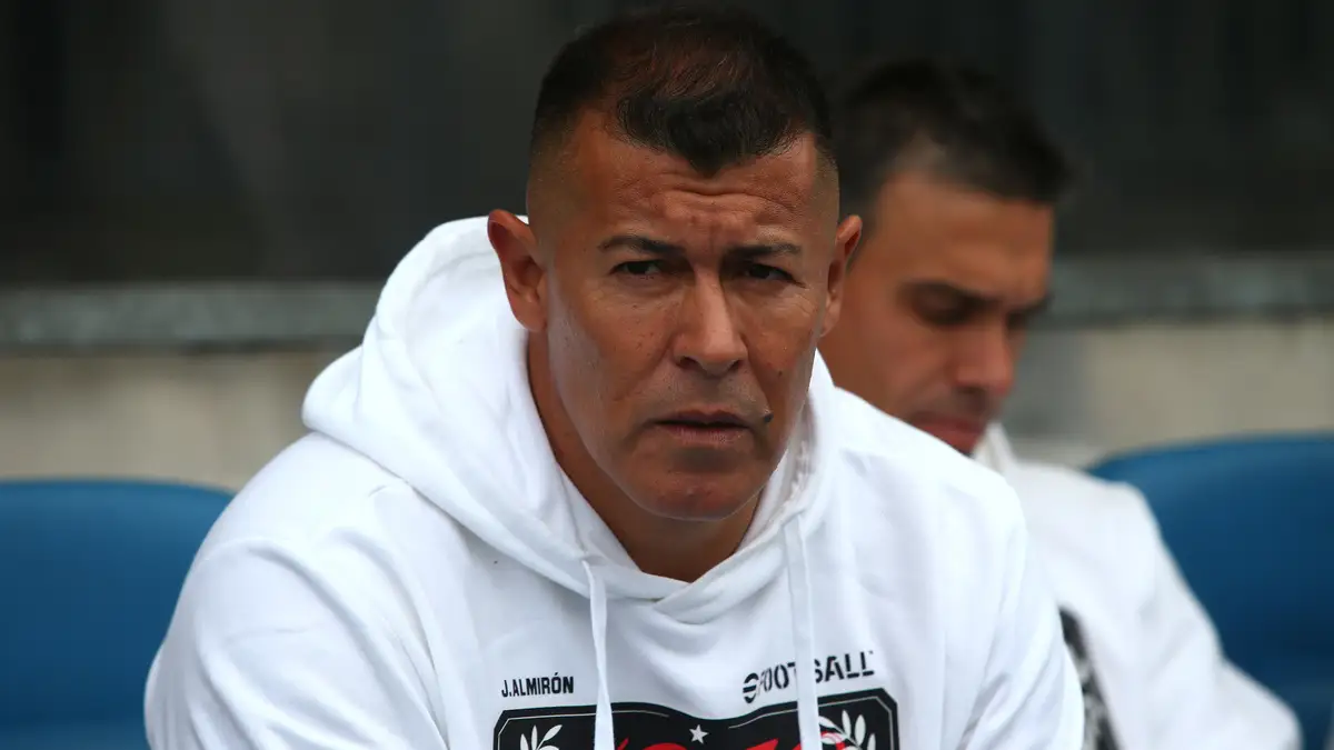 Jorge Almirón mueve las piezas ante la carga de partidos del Cacique.