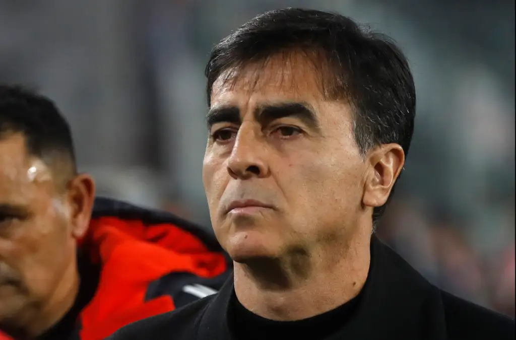 Claudio Palma pidió la salida de Gustavo Quinteros de la banca de Colo-Colo.
