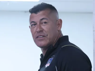 Los 10 jugadores que Jorge Almirón dejó fuera de la citación para enfrentar a Deportes Copiapó