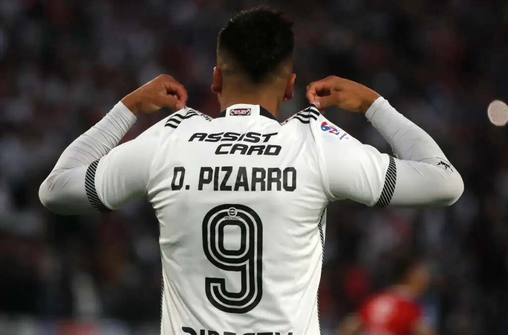 Damián Pizarro dejará Colo-Colo para partir al fútbol europeo.