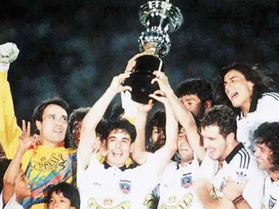Lo comparó con el Real Madrid: Figura de Colo-Colo de los ‘90 apuesta por los albos ante River Plate