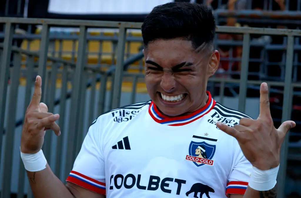 Jordhy Thompson expresó sus ganas de volver a Colo-Colo.