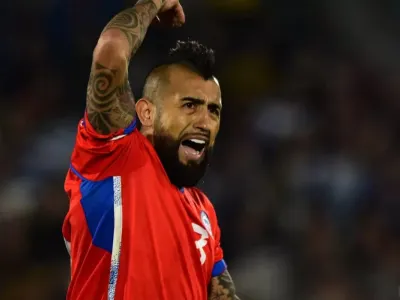 Totalmente enojado: Arturo Vidal desata su furia contra árbitro en la derrota de La Roja ante Argentina