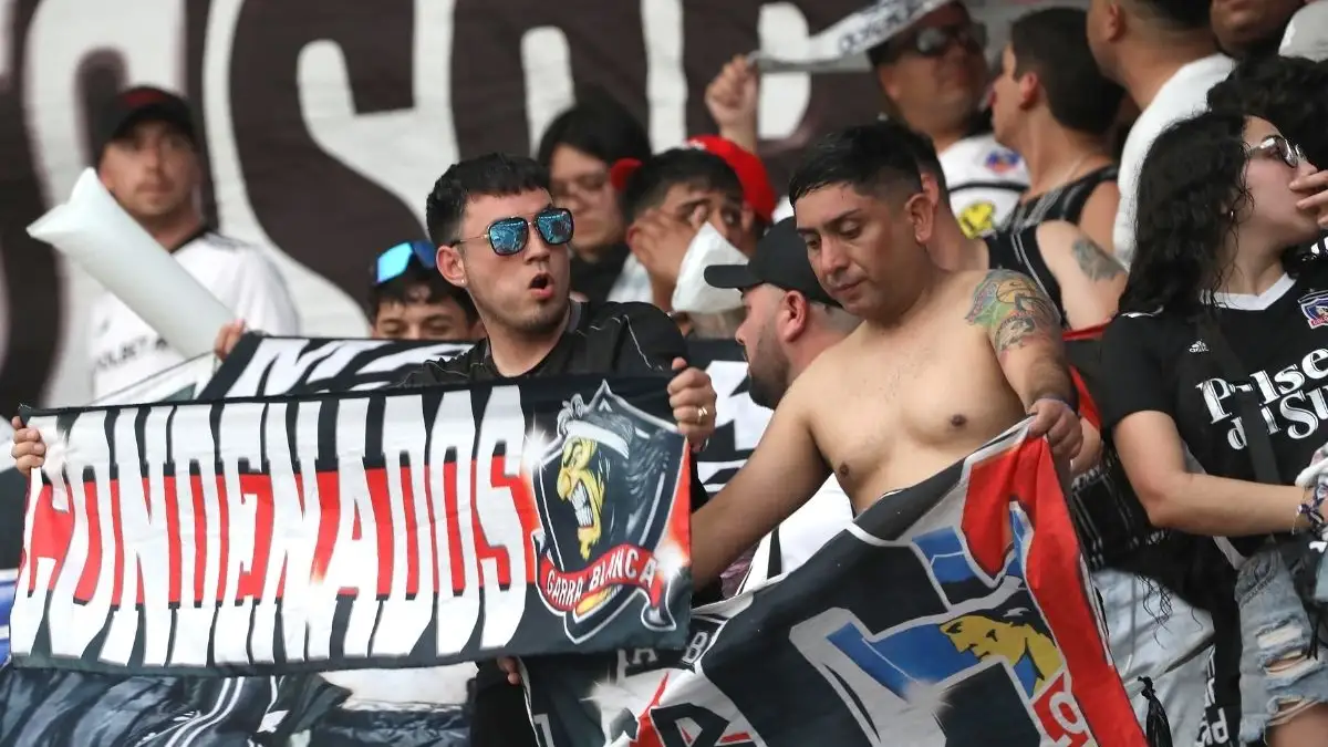 Hinchas Colo-Colo fascinan al mundo.