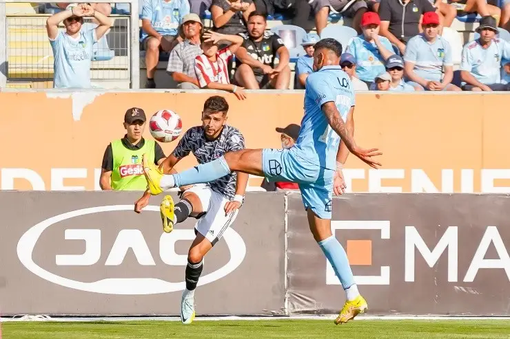 Jeyson Rojas ha sido titular en las dos primeras fechas del Campeonato Nacional.