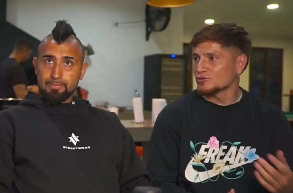 Arturo Vidal y Leonardo Gil serán de la partida en Colo-Colo ante River Plate.