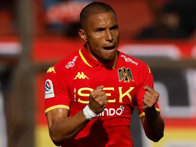 [VIDEO] Se demoró 8 minutos: Así fue el primer gol de Leandro Benegas en Unión Española