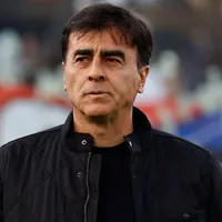 Con nombre y apellido: Borran a Gustavo Quinteros y mencionan a su reemplazante en Colo-Colo: «¿Por qué no?»
