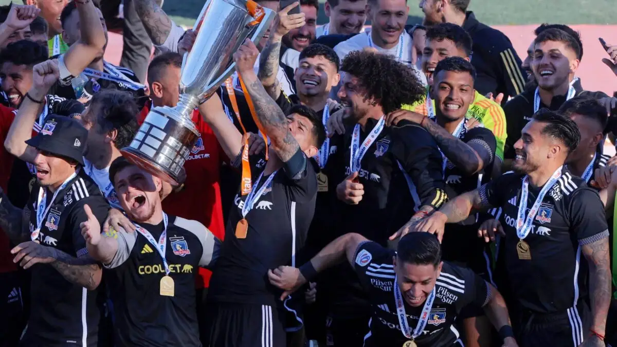 Colo-Colo estrella 34.