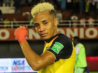 [Foto]: La picante burla de Byron Castillo tras el empate de la Selección Chilena ante Ecuador