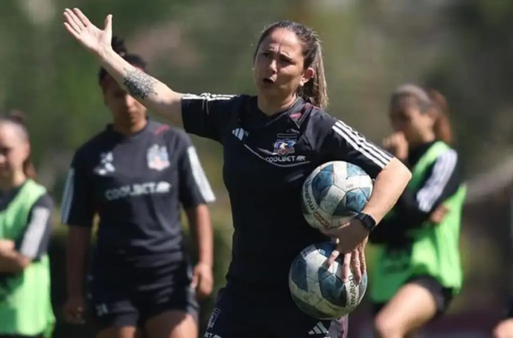 Tatiele Silveira busca el tricampeonato con Colo-Colo y su segundo título al mando.