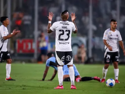 «Es un suplicio»: Hinchas arremeten contra futbolista de Colo-Colo tras caída ante O’Higgins