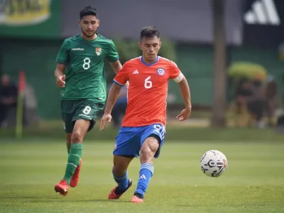 Con Vicente Pizarro como capitán: La formación que alista La Roja para el debut ante Perú en el Preolímpico