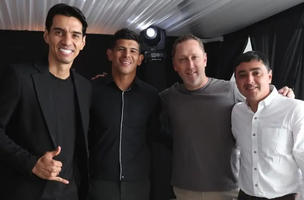 Colo-Colo festejó sus 100 años con varios ex futbolistas del club.