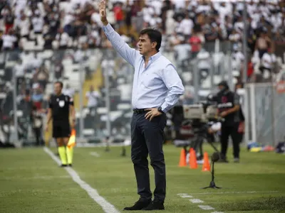 ¡Sublime! Gustavo Quinteros alcanzará importante logro ante Deportes Antofagasta