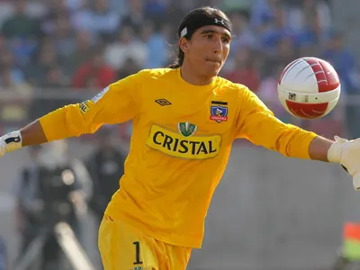 «Fue desleal conmigo»: Juan Castillo transparenta su salida de Colo-Colo y arremete sin piedad contra su ex DT