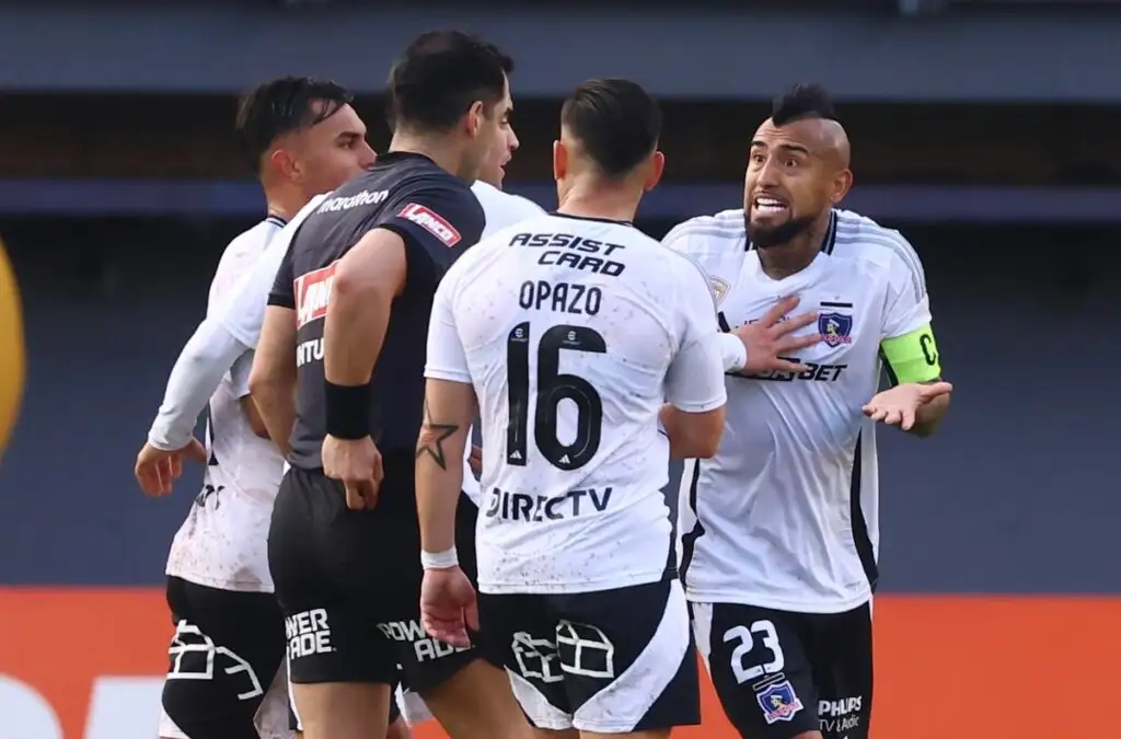 Arturo Vidal fue sancionado con dos fechas de sanción tras su expulsión ante Audax Italiano.