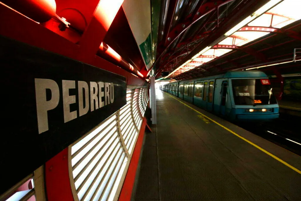 Estación Pedrero del Metro de Santiago.