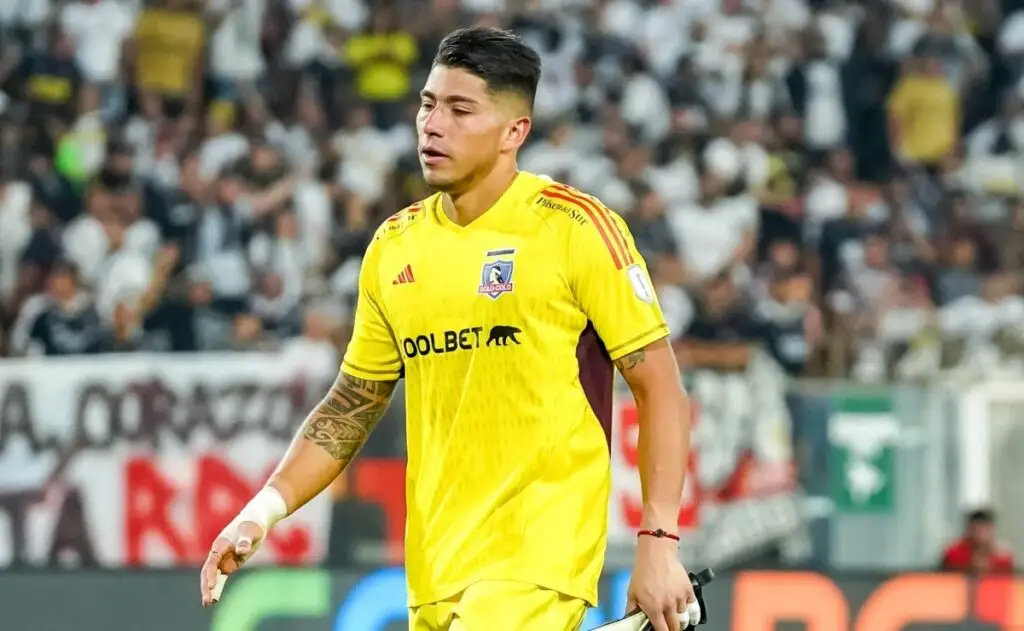 Brayan Cortés es suplente en Colo-Colo.