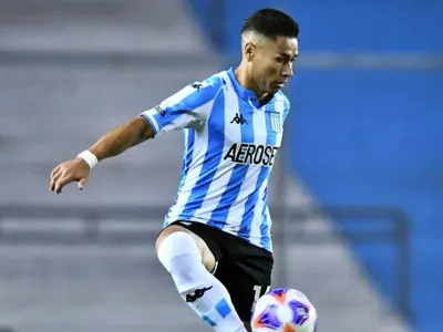 ¿Se viene el debut de Óscar Opazo? Racing Club definió formación para enfrentar a Arsenal