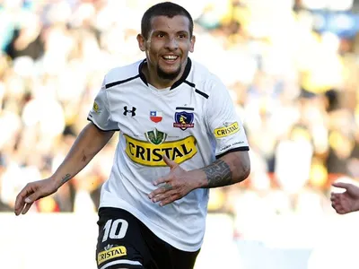 Emiliano Vecchio lanza dura confesión respecto a su infancia