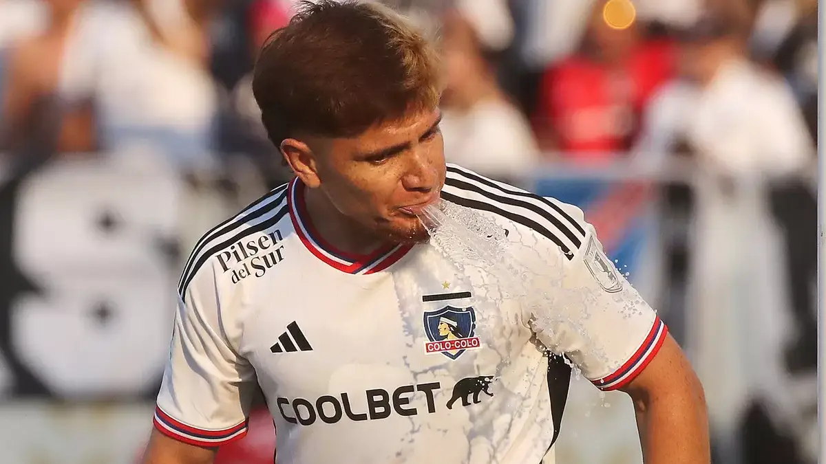 Leonardo Gil podría dejar de ser titular en Colo-Colo.