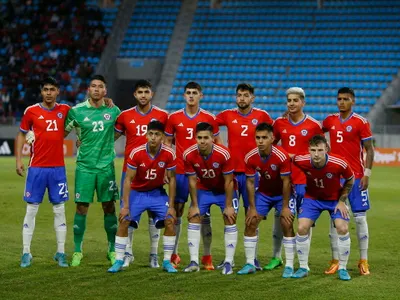 Hinchas nacionales se rinden ante juvenil de Colo-Colo y lo proyectan como el ‘Patrón de La Roja’
