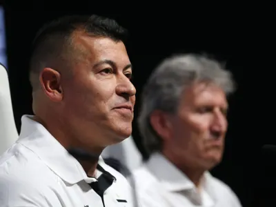 Opciones de mercado: Los 6 futbolistas chilenos que juegan en el extranjero y quedan libres para 2025