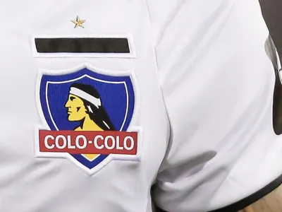 ¿Estás de acuerdo? Diseñador propone actualizar el escudo de Colo-Colo