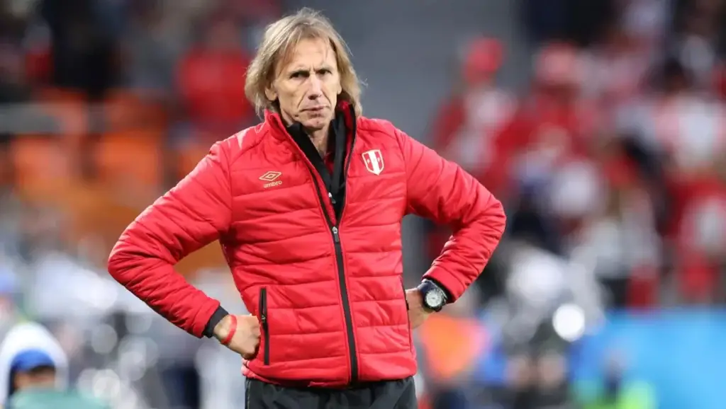 Ricardo Gareca es una de las opciones que suenan para llegar a ‘La Roja’.