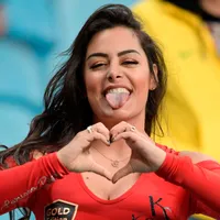 «En Chile podría elegir…»: Larissa Riquelme se la juega y escoge entre Colo-Colo, la U y la UC