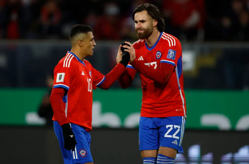 Alexis Sánchez y Ben Brereton fueron apuntado por Patricio Yáñez por su escaso aporte goleador en ‘La Roja’.