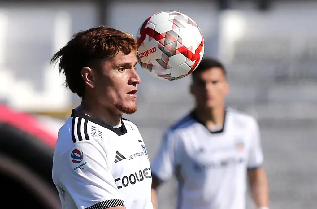 Leonardo Gil termina su contrato con Colo-Colo en diciembre.
