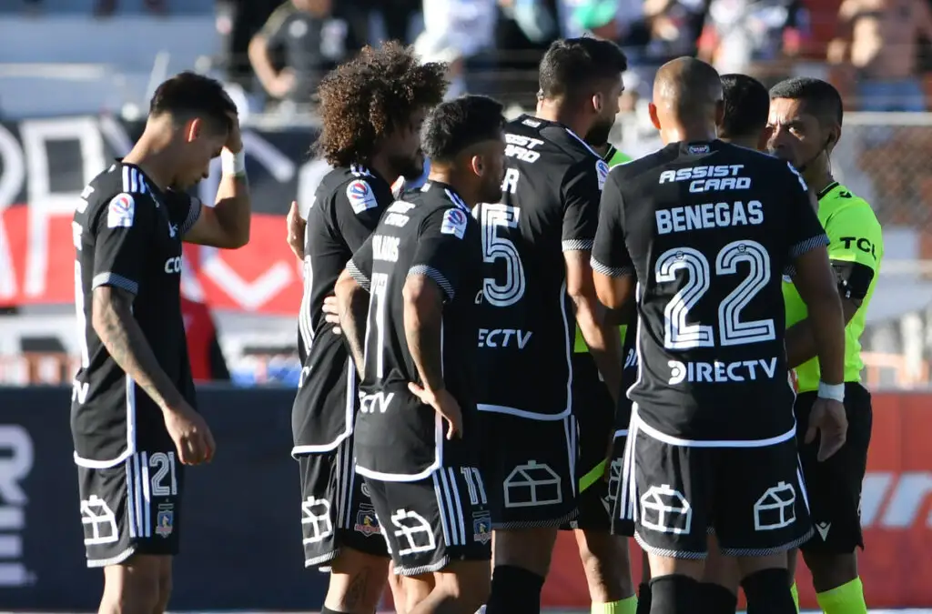 Una polémica actuación arbitral se vivió en el duelo entre Cobresal y Colo-Colo.
