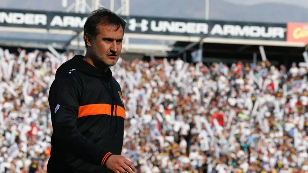 Fernando Vergara se ilusiona con ser nuevo DT de Colo-Colo.