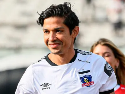 El 14 de los blancos no para: La gran noticia que entregó Matías Fernández a los hinchas para su despedida