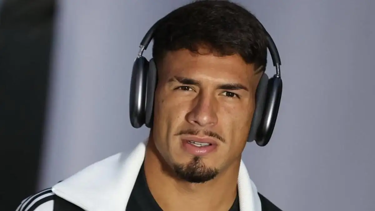 Alan Saldivia fue alcanzado por un fuego artificial en el Hotelazo en Fortaleza.