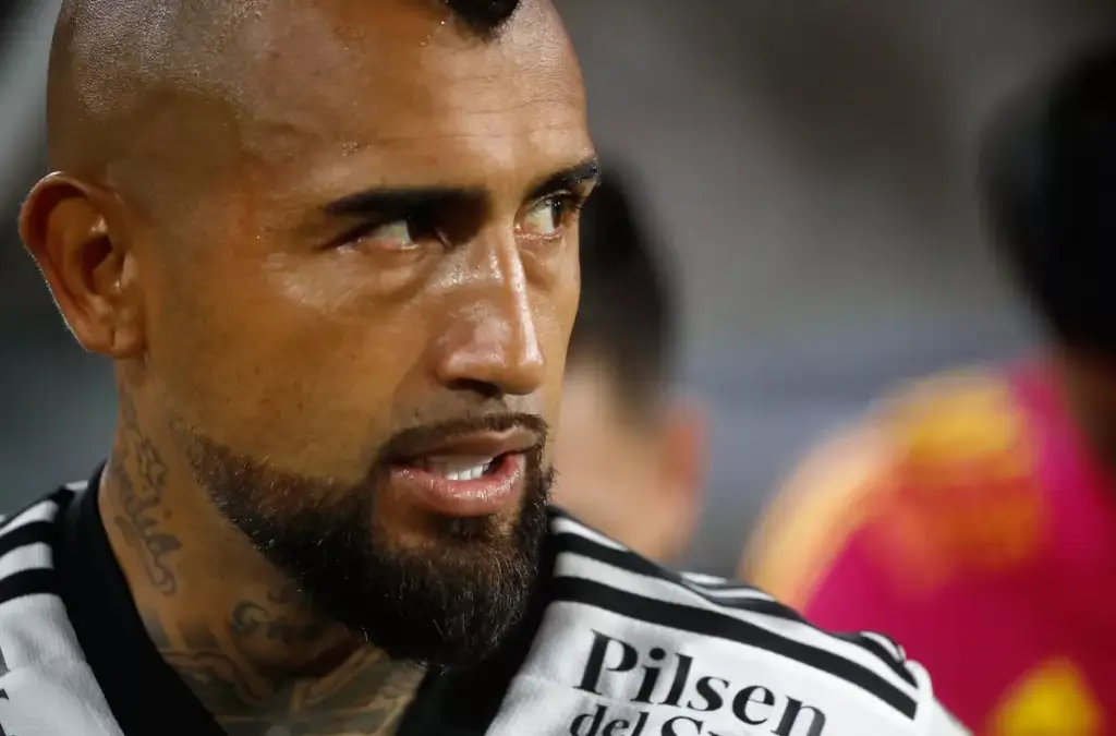 Arturo Vidal recibió una dura crítica por parte de Cristián Caamaño.