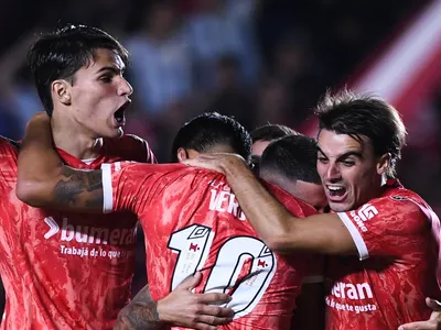 «Hay charlas avanzadas»: Aseguran que Colo-Colo va a la carga por jugador de Argentinos Juniors