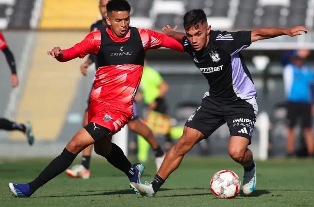Colo-Colo enfrentó a Deportes Recoleta en un amistoso disputado en el Estadio Monumental.