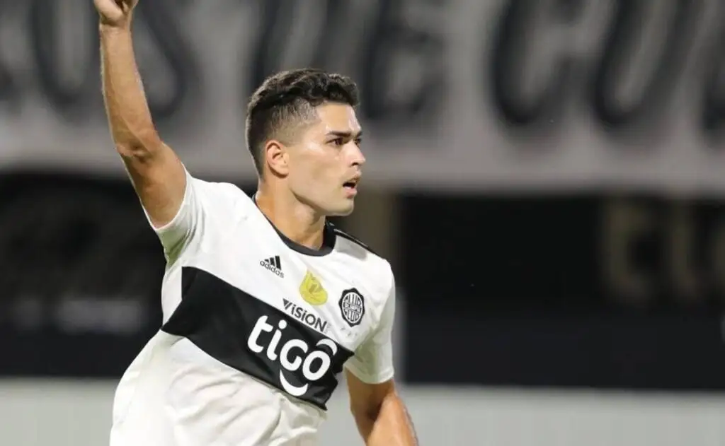 Brian Montenegro no llegará a Colo-Colo