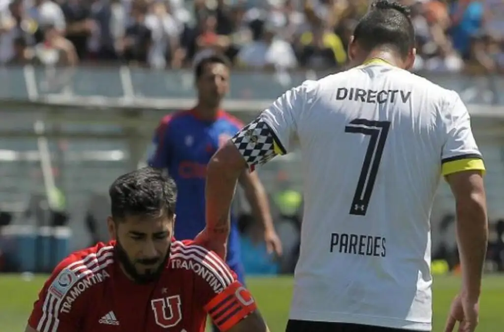 Esteban Paredes y Johnny Herrera animaron una gran rivalidad durante los últimos años.