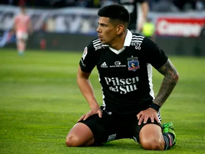 No perdonan: Así reaccionaron los hinchas de Colo-Colo tras penal perdido por Esteban Pavez en la Supercopa
