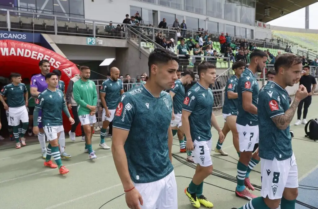 Santiago Wanderers buscaría fichar a préstamo a Daniel Gutiérrez desde Colo-Colo.