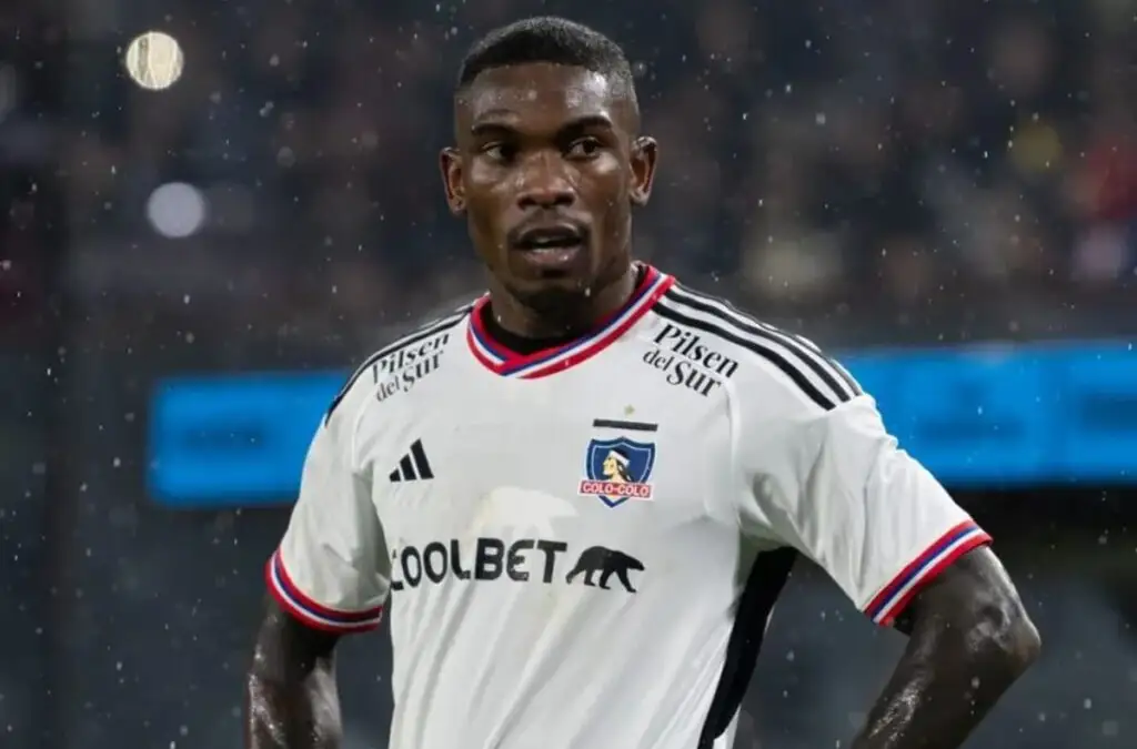 Fabián Castillo saldría de Colo-Colo.