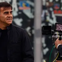 Al detalle: Revelan el sueldo de Gustavo Quinteros y su equipo en Colo-Colo mientras está en el radar de La Roja