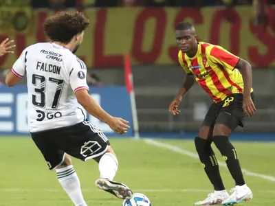 [FOTO] Maximiliano Falcón sorprendió con cambio de número en su camiseta para enfrentar a Monagas